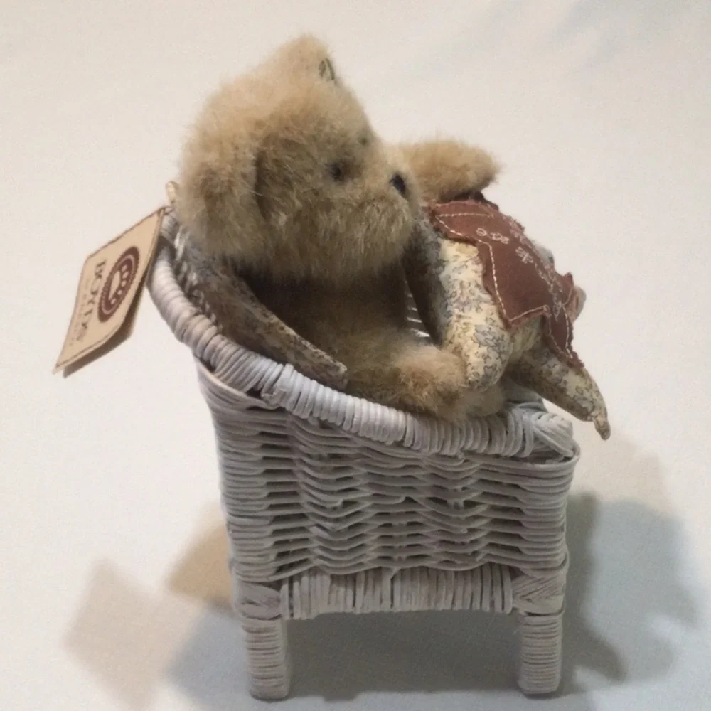 Boyds Bears Friends are Angels on Earth w/Chair​